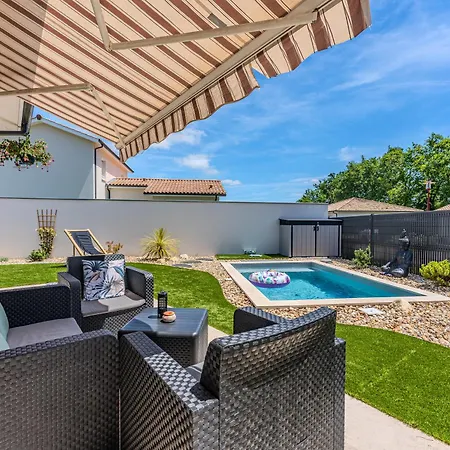 Mayana Holiday home *